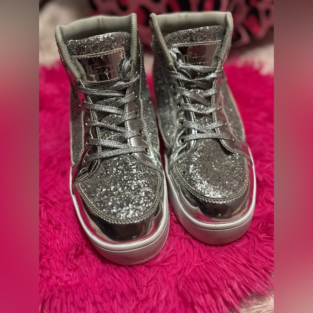 IGXX Women’s  Silver Glitter Sneakers